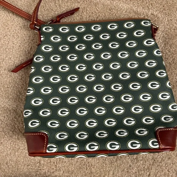 Dooney & Bourke Green Bay Packers Crossbody Bag -Authentic - Picture 3 of 6